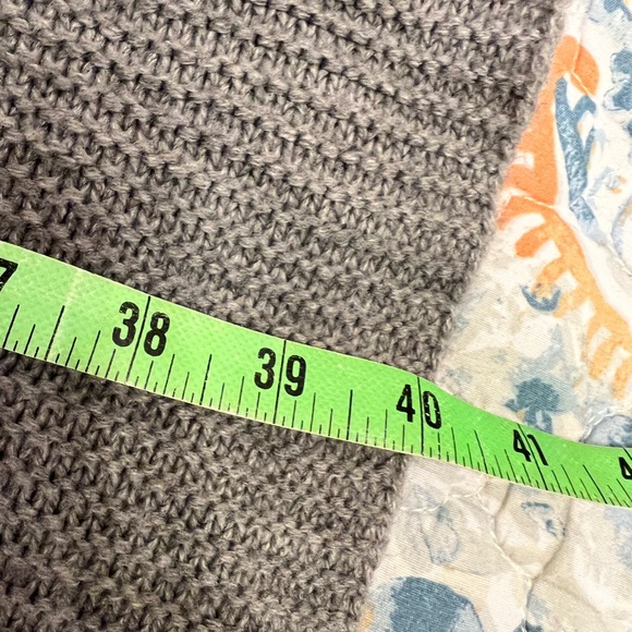 Sweater Vest Grey Size Large (11-13) - Picture 7 of 7